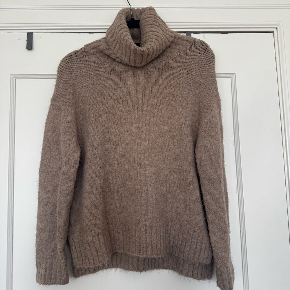 Olivaceous Brown Turtleneck Sweater with Cozy Knit